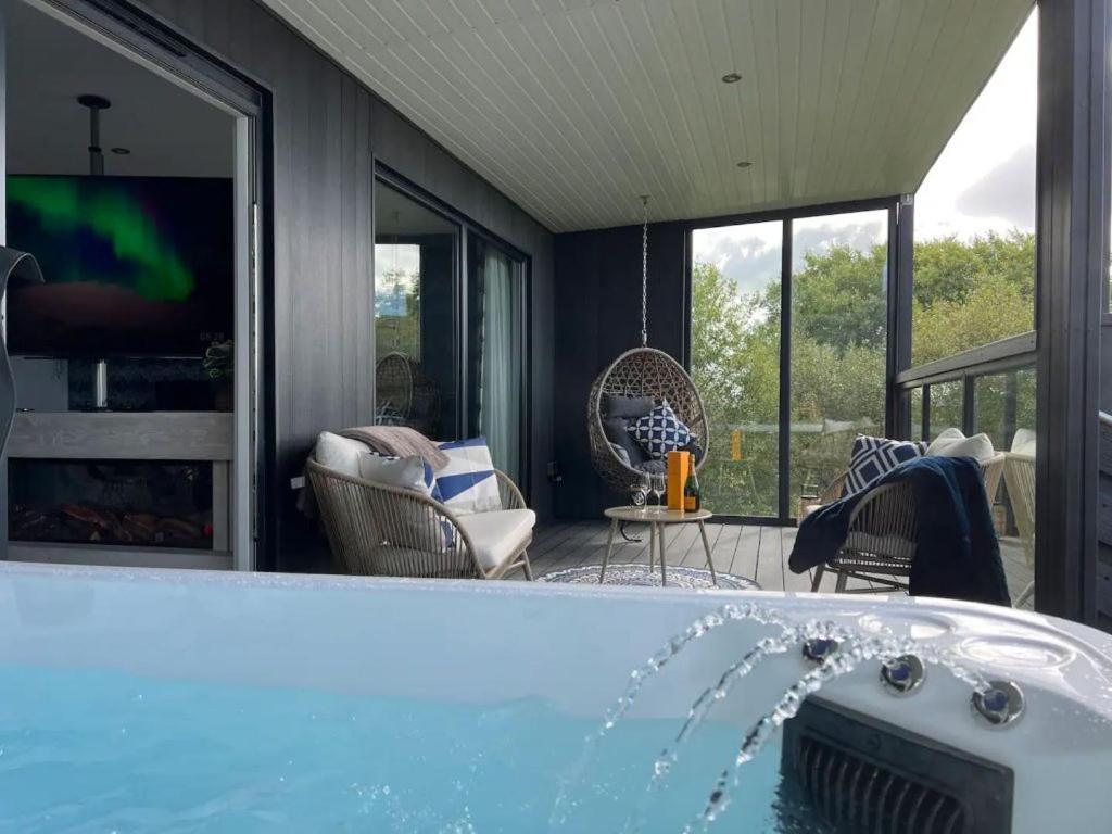 Loudoun Mains Luxury Lodges Newmilns Extérieur photo